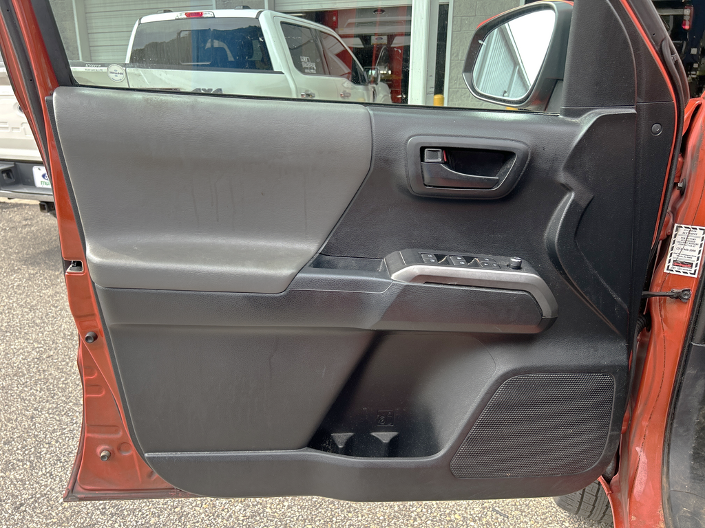 Certified Used 2017 Red Toyota SR5 image 9
