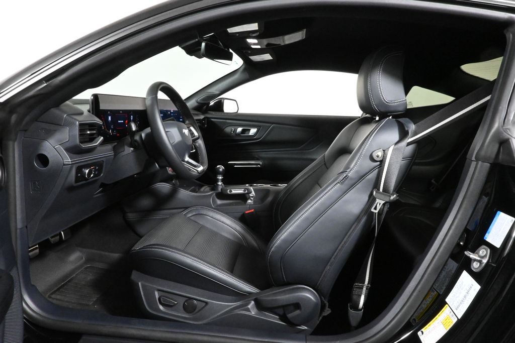 Thumbnail: 2024 Ford Mustang - 3