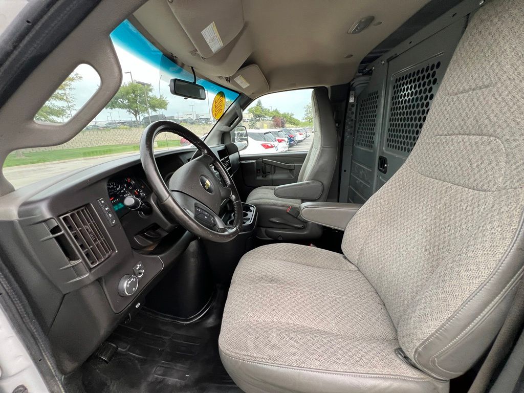 Used 2022 Chevrolet Express 2500 Van