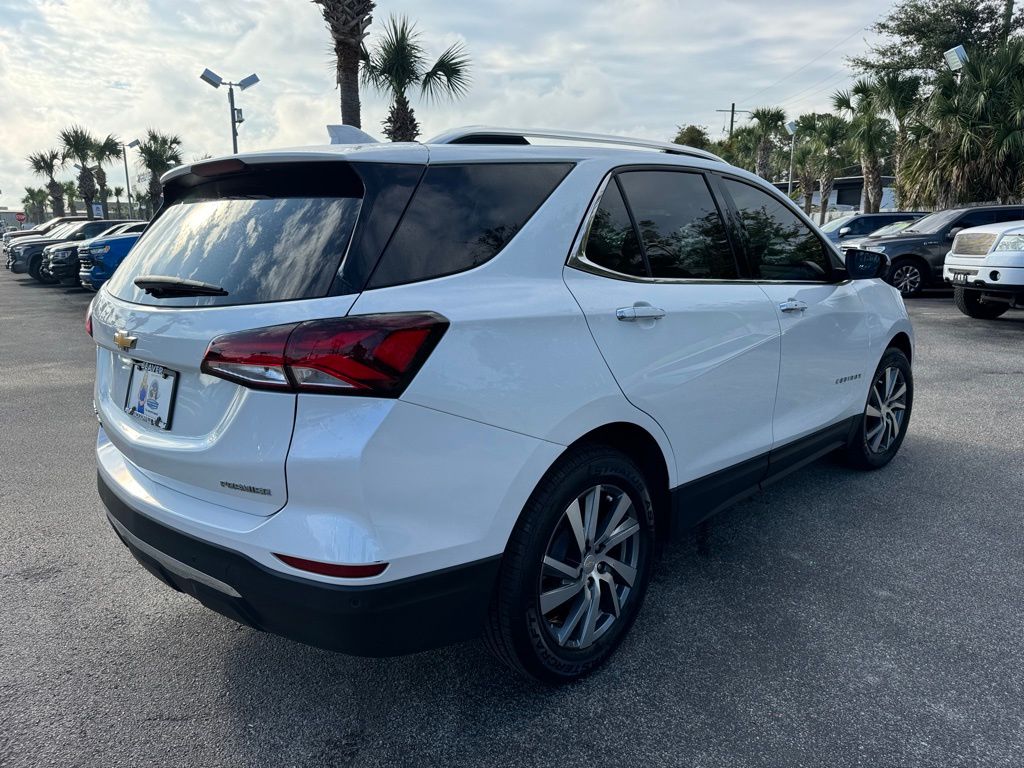 2022 Chevrolet Equinox Premier 8