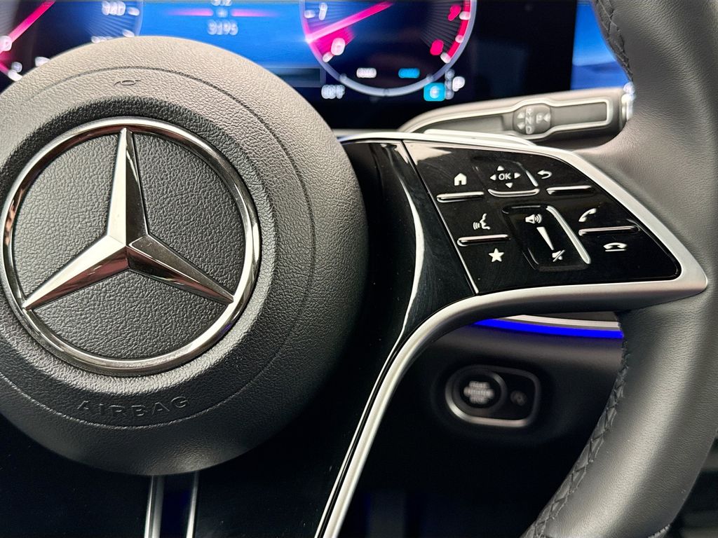 Thumbnail: 2025 Mercedes-Benz GLE - 12