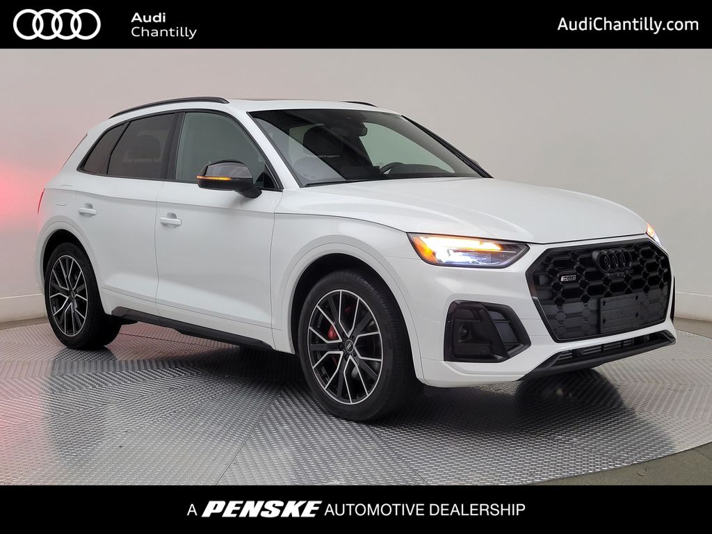 Thumbnail: 2023 Audi SQ5 - 1