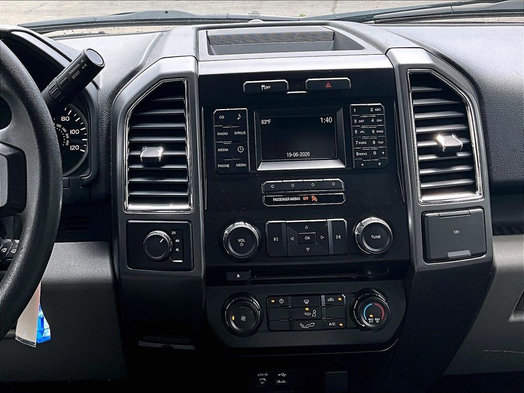 2015 Ford F-150 — photo 18