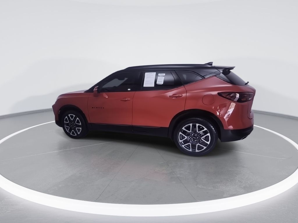 View vehicle photo 6