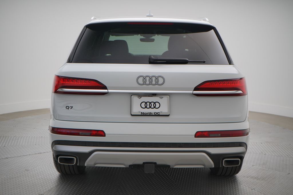 2025 Audi Q7  4