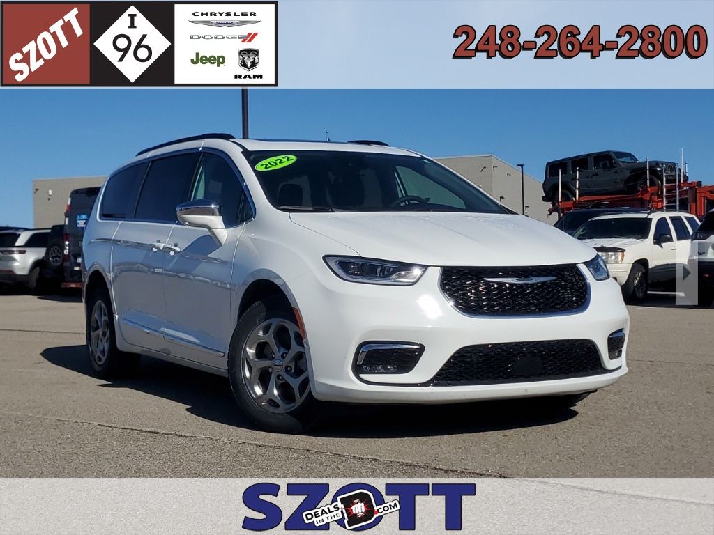 2022 Chrysler Pacifica Limited AWD