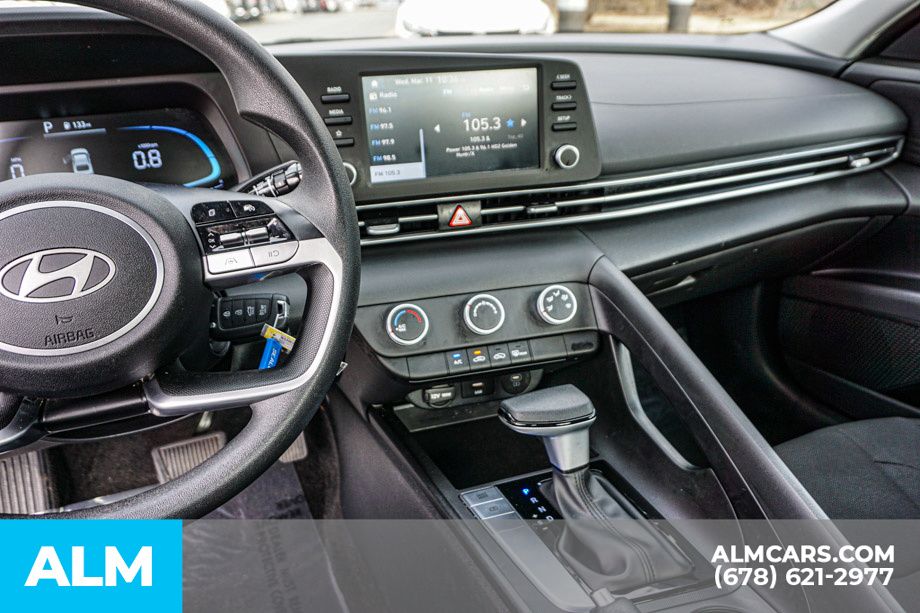 Used 2025 Gray Hyundai SE image 32
