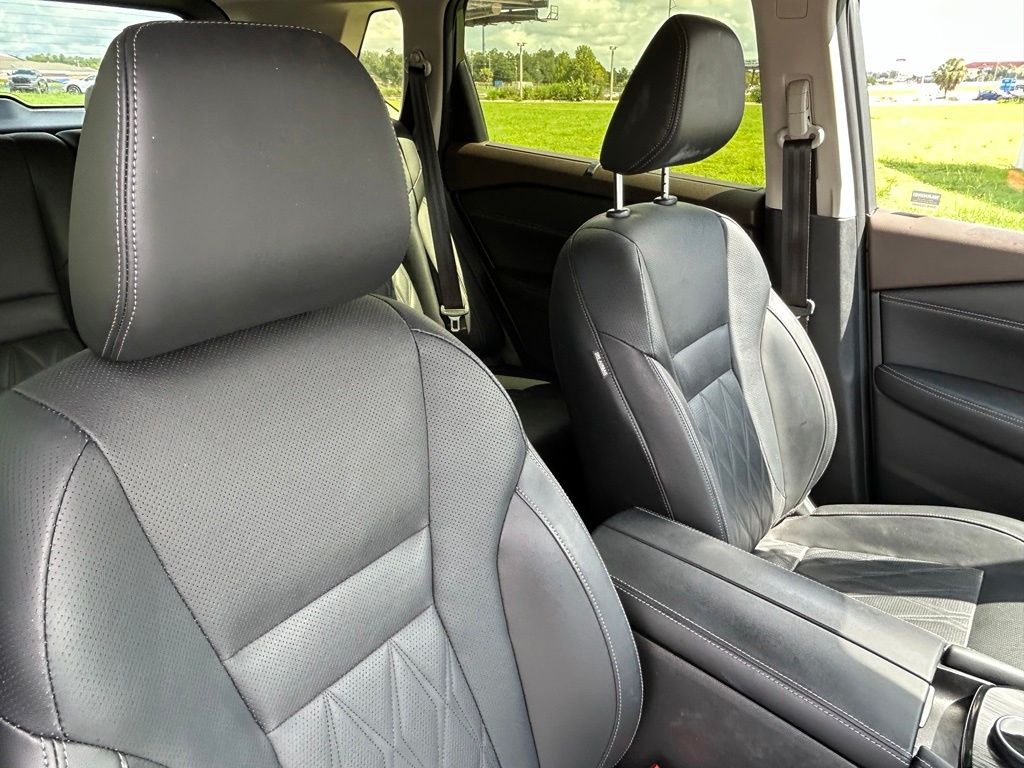 Used 2023 Gun Metallic Nissan Platinum image 39