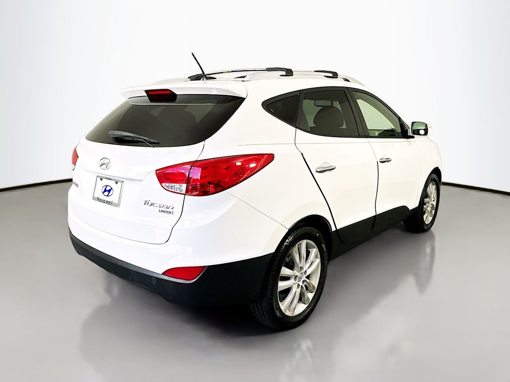 Thumbnail: 2012 Hyundai Tucson - 5