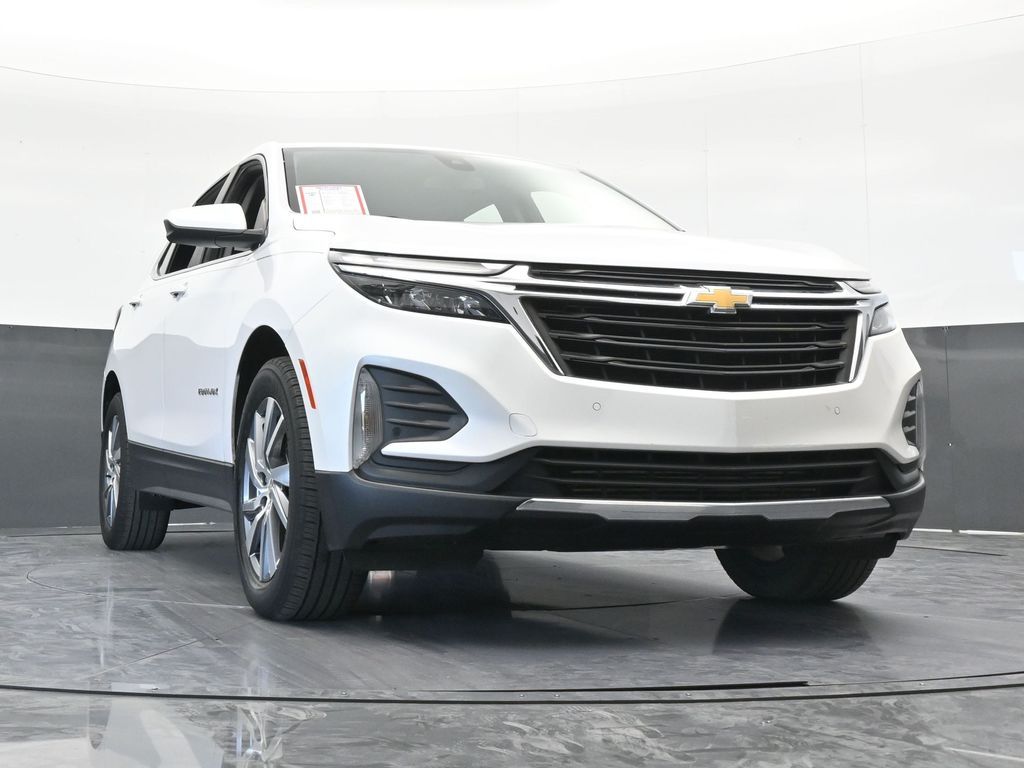 Used 2022 Iridescent Pearl Tricoat Chevrolet LT image 65