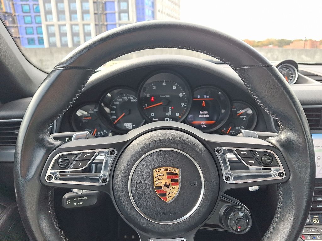 Thumbnail: 2017 Porsche 911 - 21