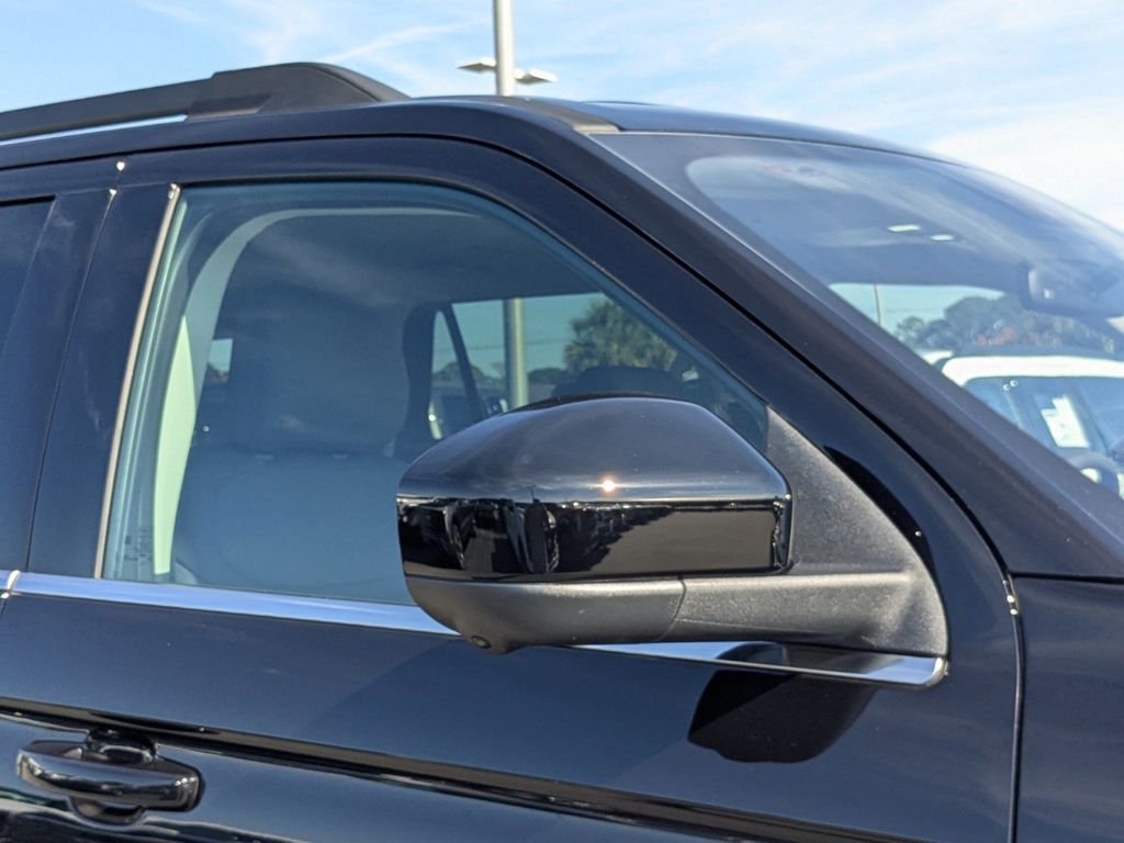 2025 Ford Expedition Active MAX