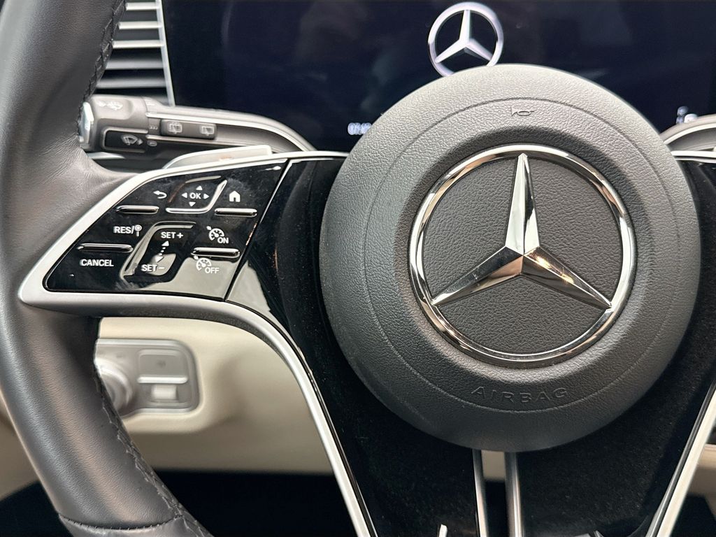 Thumbnail: 2025 Mercedes-Benz GLE - 11