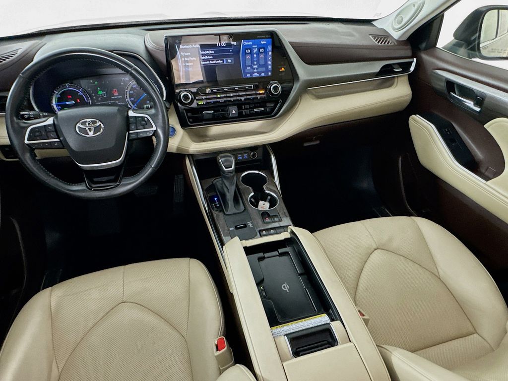 Used Car 2022 Toyota Highlander Hybrid  Limited For Sale Under $40,000 In Austin, Texas