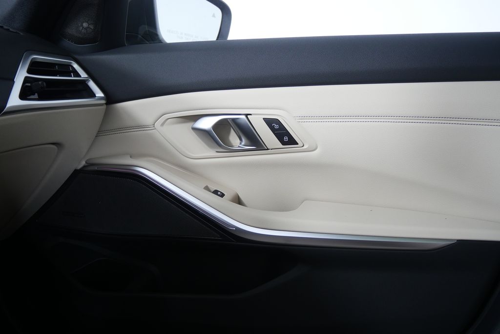 Thumbnail: 2026 BMW 3 Series - 28