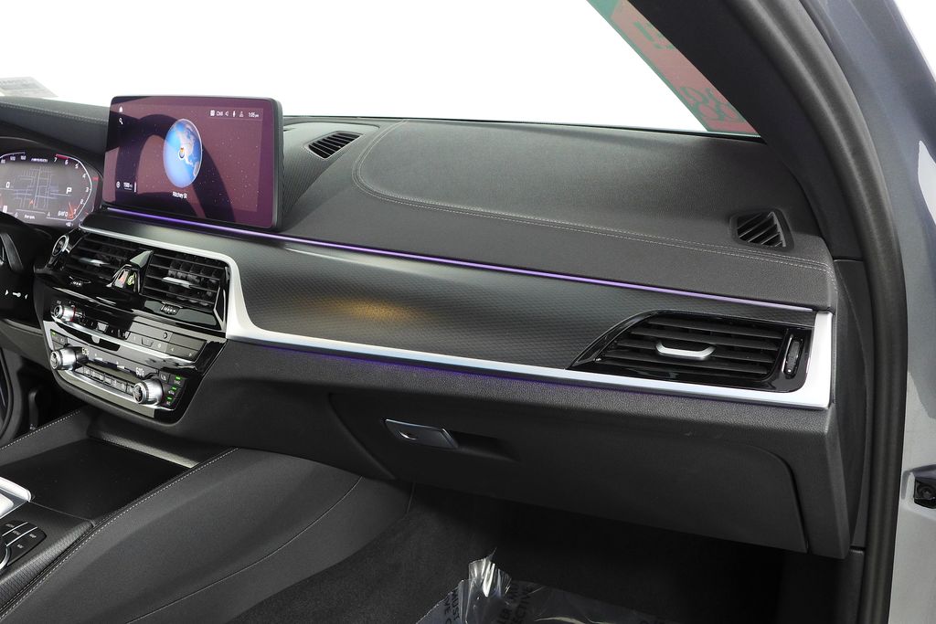 Thumbnail: 2023 BMW 5 Series - 14