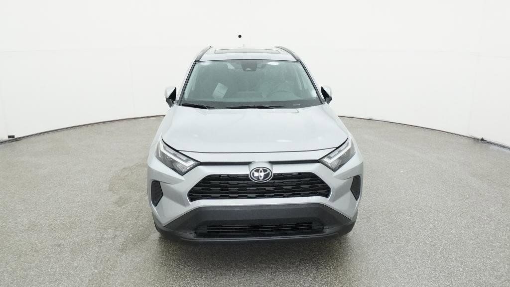 Thumbnail: 2025 Toyota RAV4 - 32