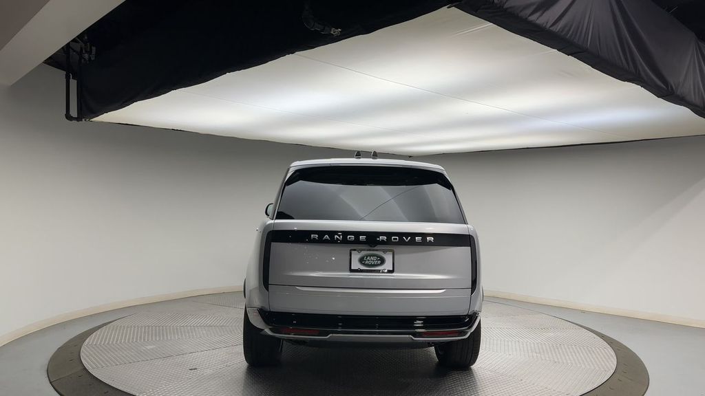 2025 Land Rover Range Rover Autobiography 7