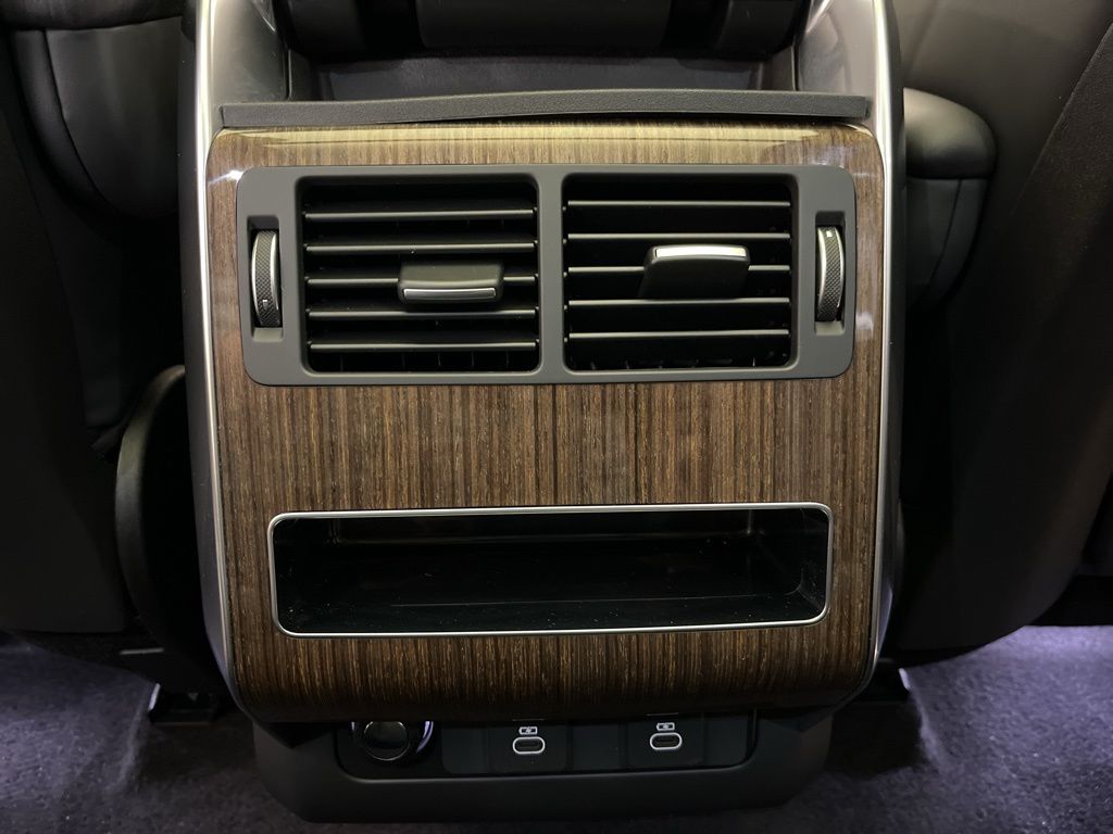 Thumbnail: 2022 Land Rover Range Rover Sport - 27