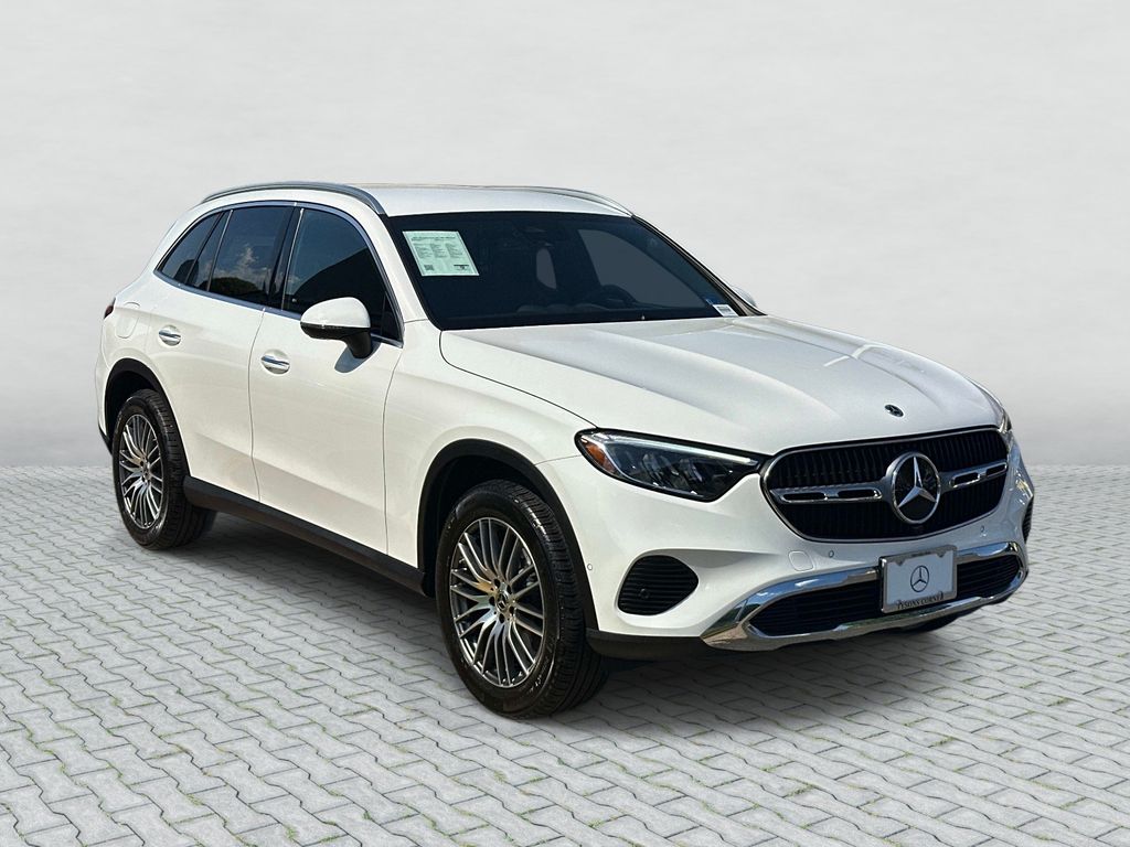 Thumbnail: 2025 Mercedes-Benz GLC - 3