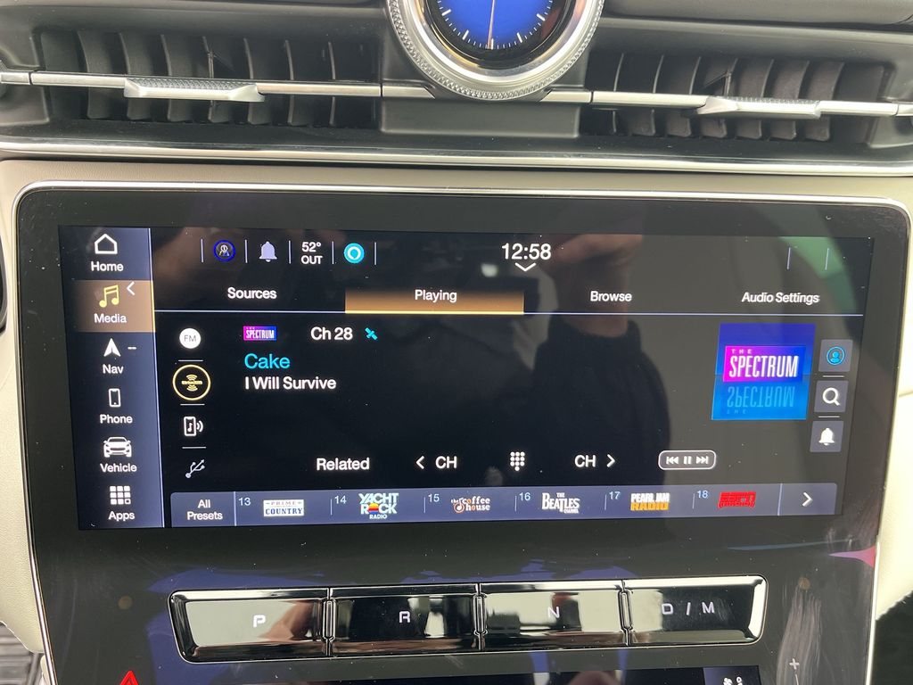 Thumbnail: 2023 Maserati Grecale - 16