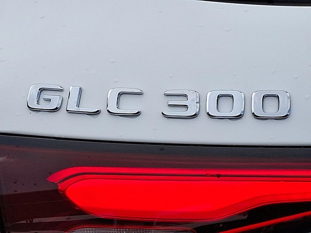 Thumbnail: 2025 Mercedes-Benz GLC - 23