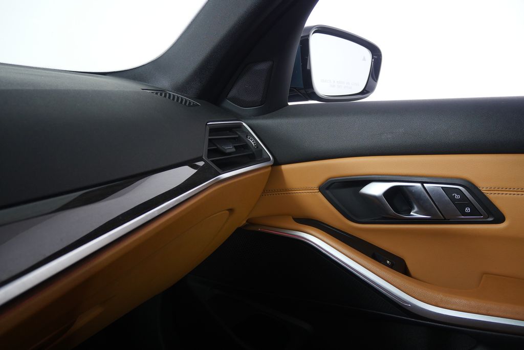Thumbnail: 2021 BMW 3 Series - 29