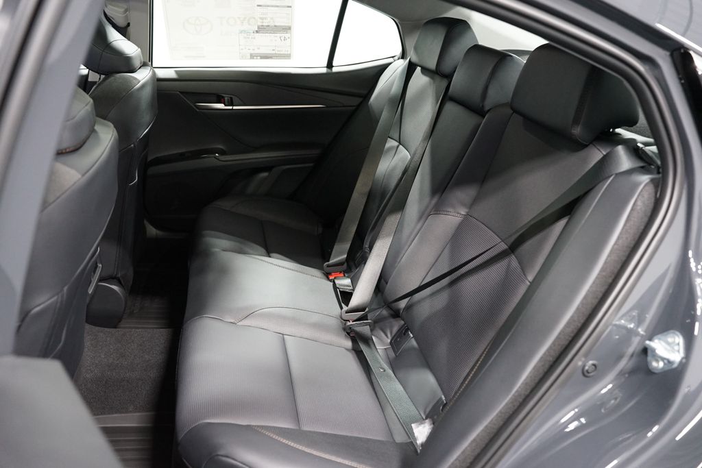 Thumbnail: 2025 Toyota Camry - 32