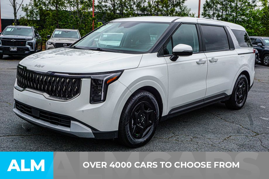 Used 2025 White Kia LXS image 2