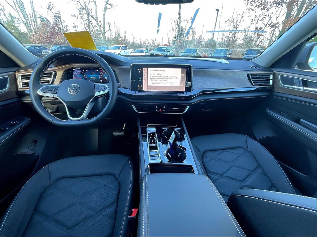 2026 Volkswagen Atlas — photo 12