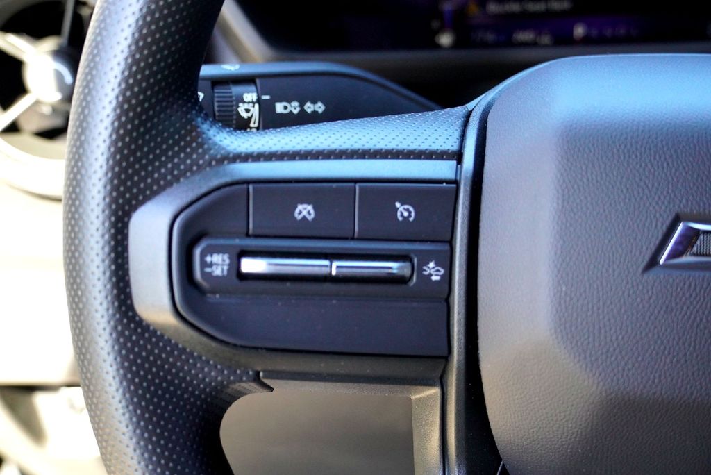 Used Car 2023 Chevrolet Colorado  Trail Boss For Sale Under $40,000 In Taylor, Texas