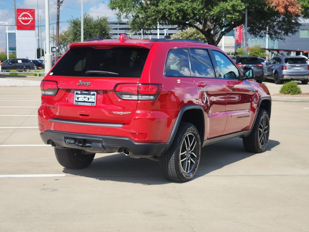 2019 Jeep Grand Cherokee Trailhawk Red at Autostrade