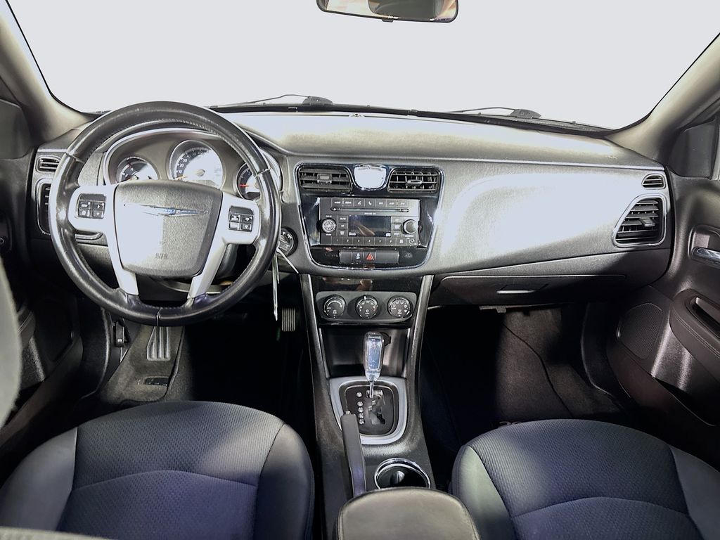 2011 Chrysler 200 Touring