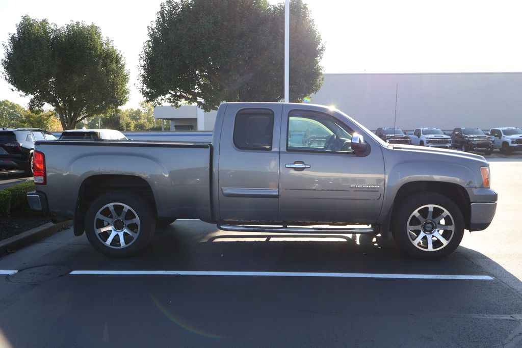 Thumbnail: 2012 GMC Sierra 1500 - 7