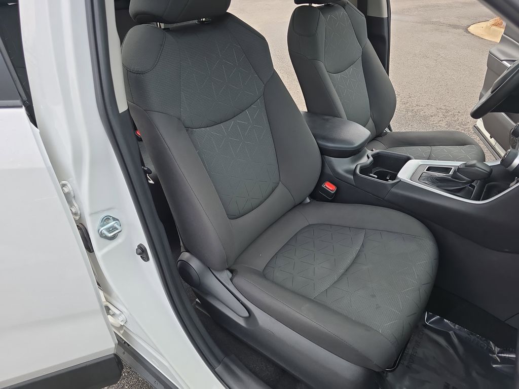 2024 Ice Cap Toyota RAV4 XLE FWD SUV