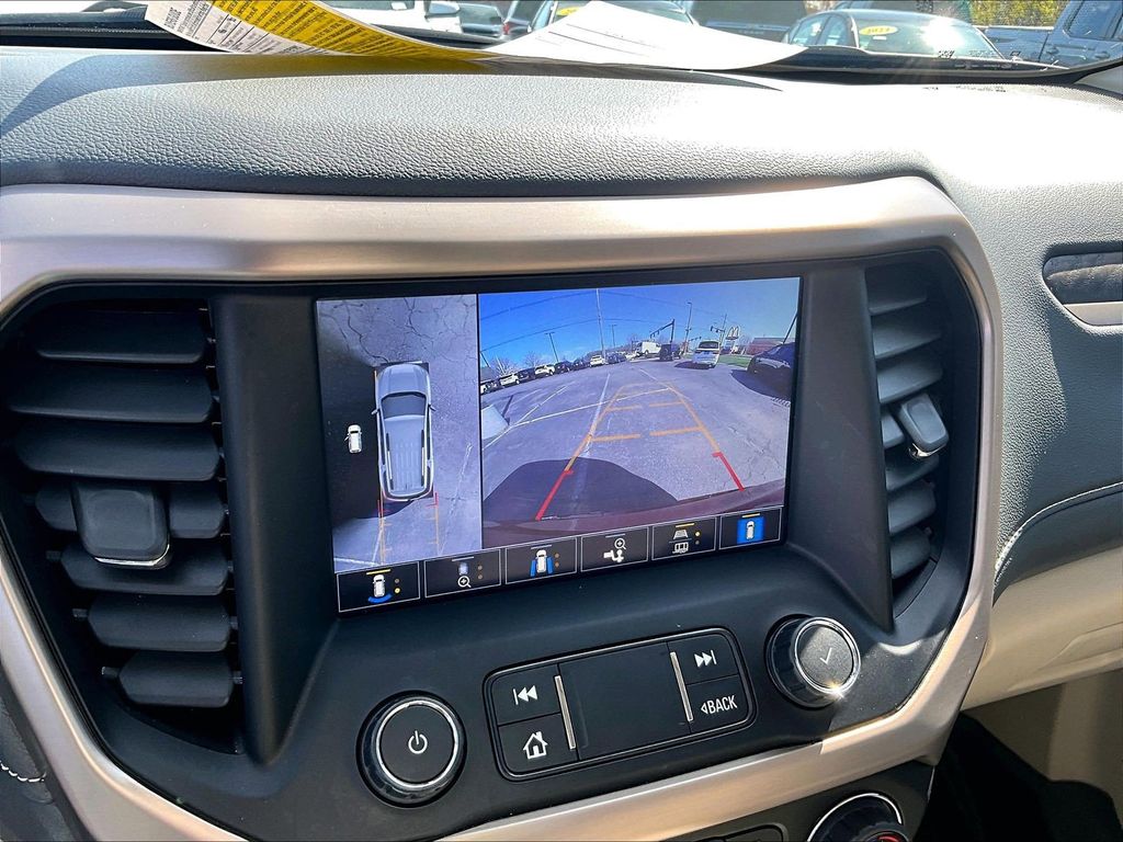 2023 GMC Acadia — photo 19