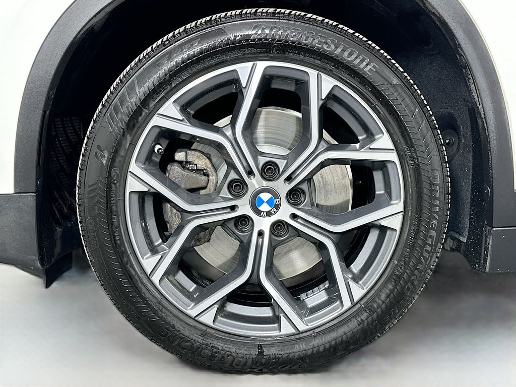 Thumbnail: 2020 BMW X1 - 32