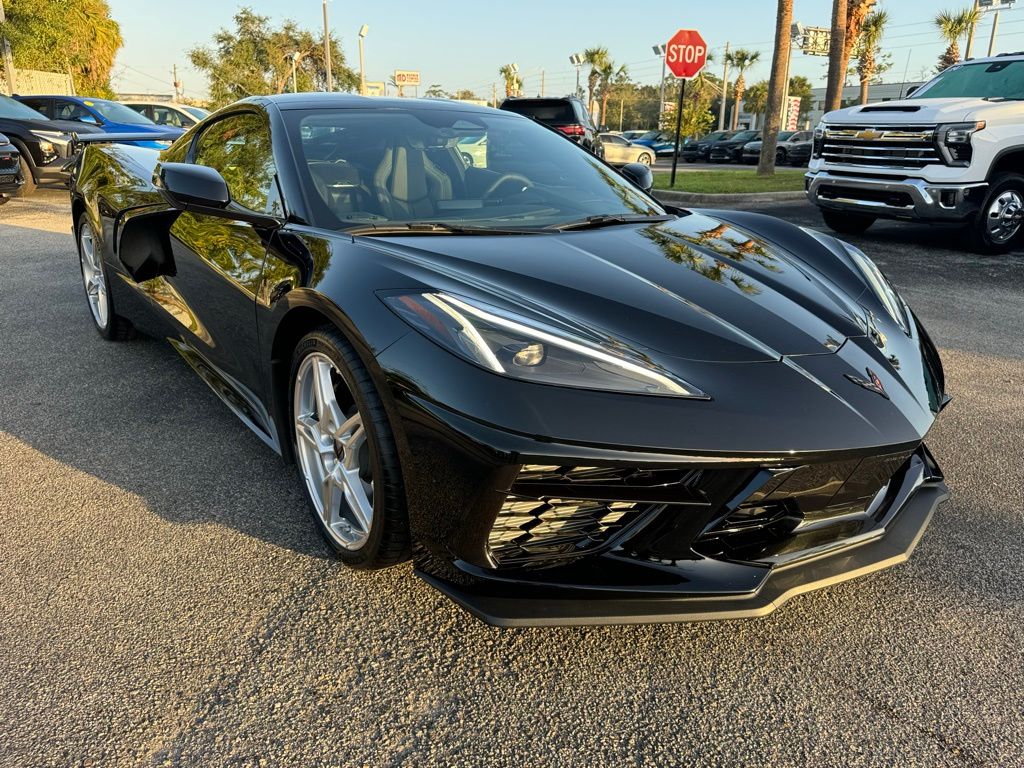 2025 Chevrolet Corvette Stingray 9