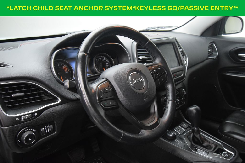 used 2019 Jeep Cherokee car, priced at $14,000