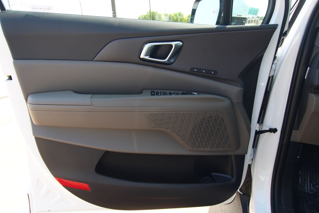 New 2027 Kia Carnival MPV Van