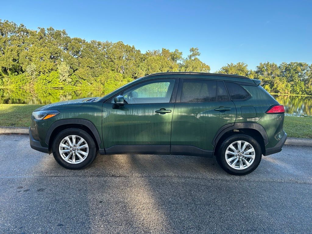 Thumbnail: 2022 Toyota Corolla Cross - 2