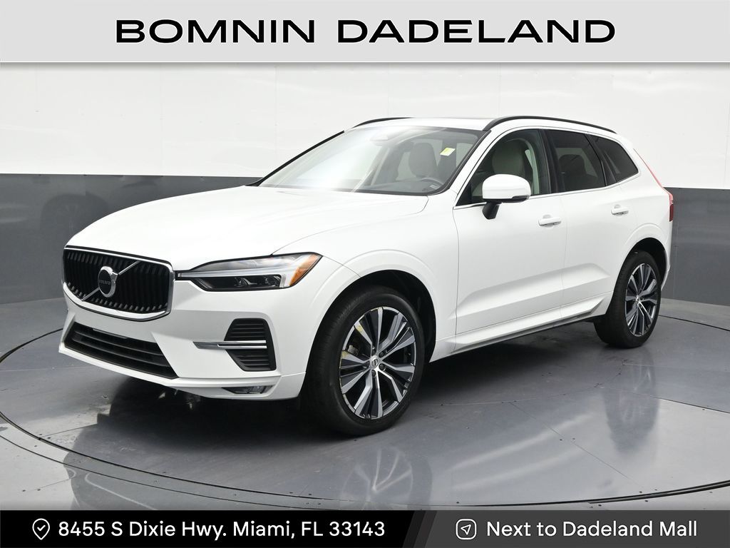 Crystal White 2022 Volvo XC60 B5 Momentum FWD SUV / Crossover Front-Wheel Drive Automatic