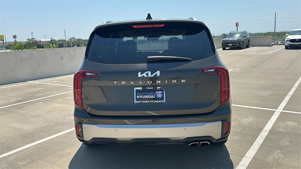 2025 Kia Telluride S Green at Baytown Hyundai