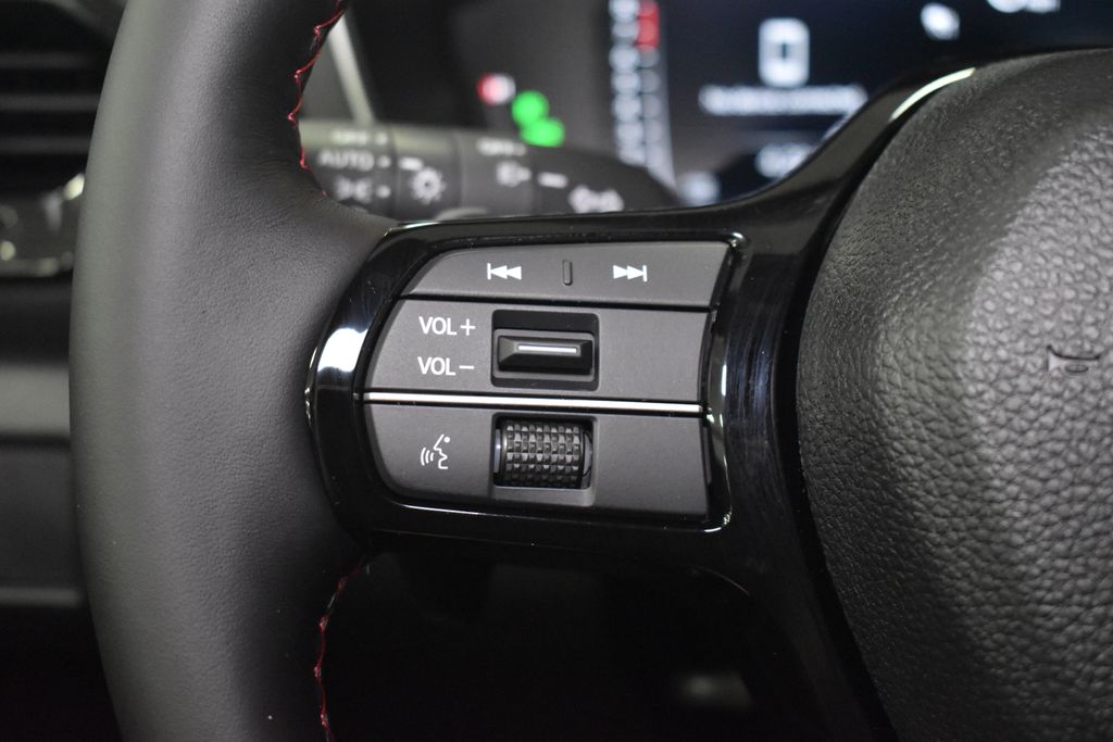 Thumbnail: 2025 Honda Pilot - 16