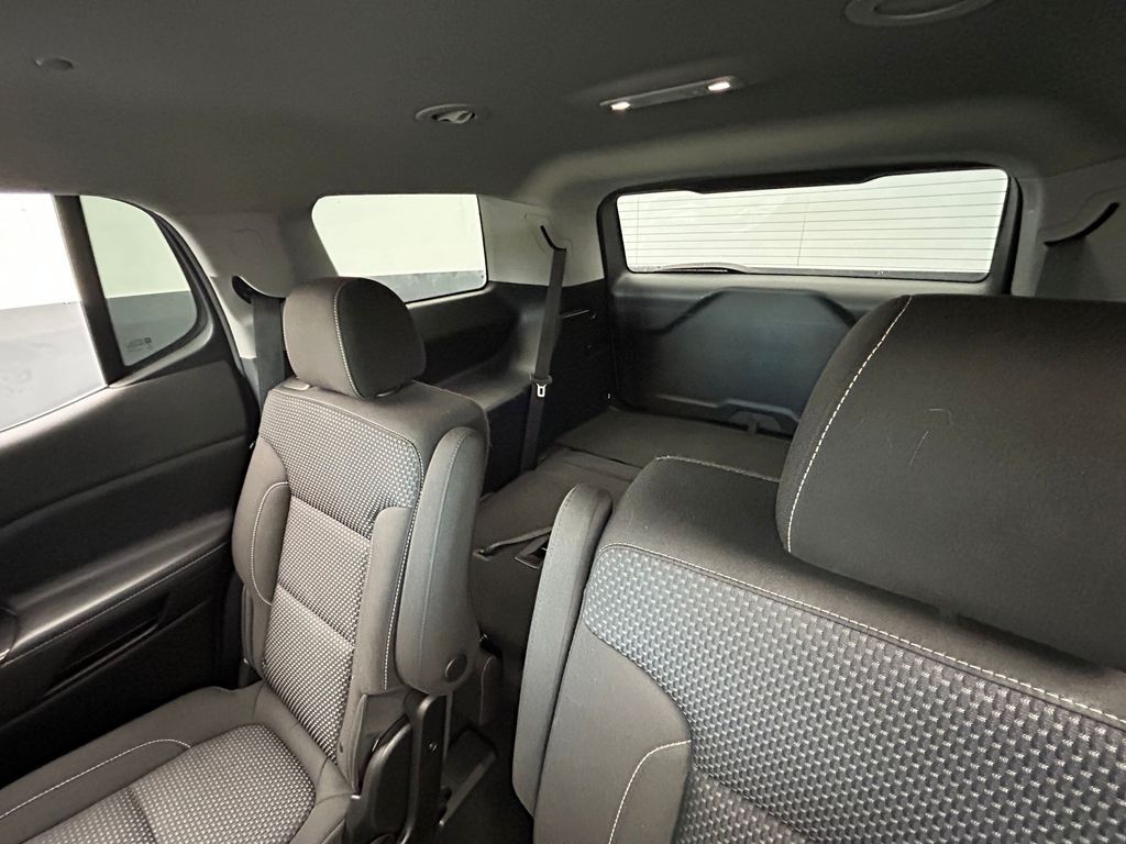 Used 2022 Summit White GMC SLE image 36