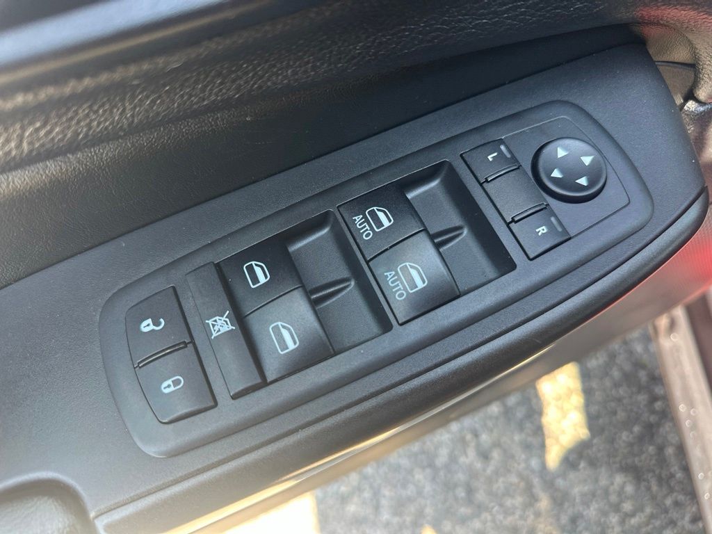 Used 2021 Jeep Cherokee SUV