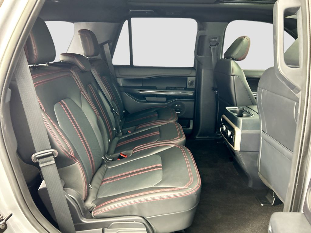Thumbnail: 2022 Ford Expedition - 21