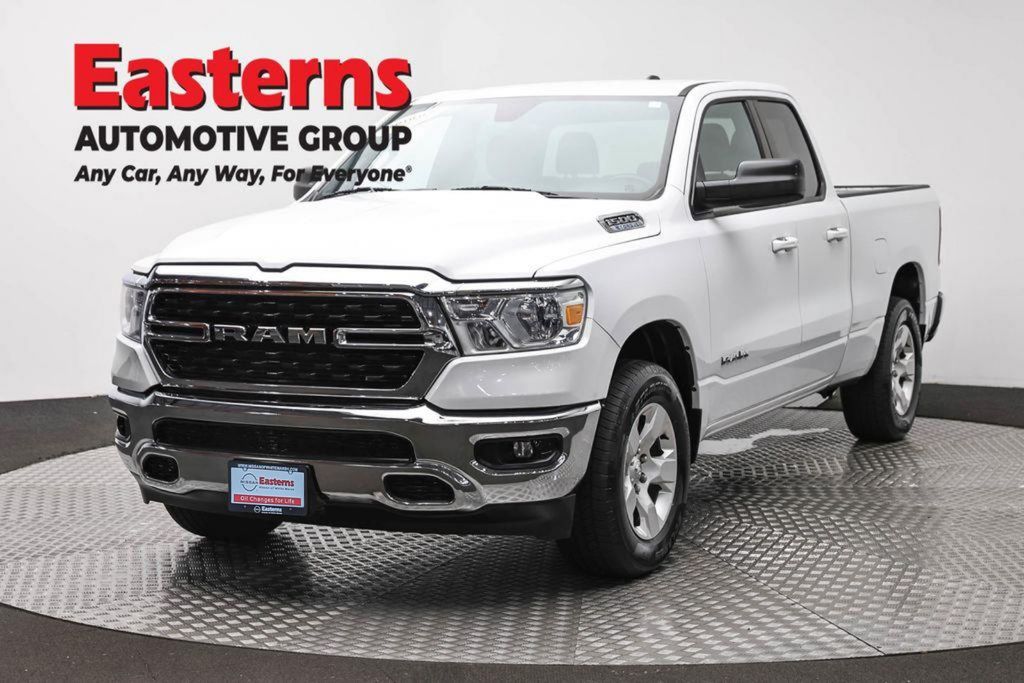 Bright White Clearcoat 2022 RAM 1500 Pickup Truck Four-Wheel Drive 8-Speed Automatic