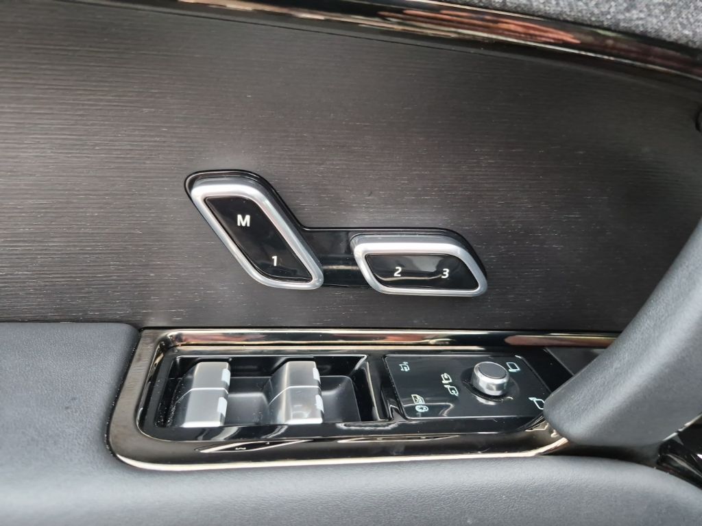 Used Car 2023 Land Rover Range Rover Sport  Se Dynamic For Sale Under $70,000 In Austin, Texas