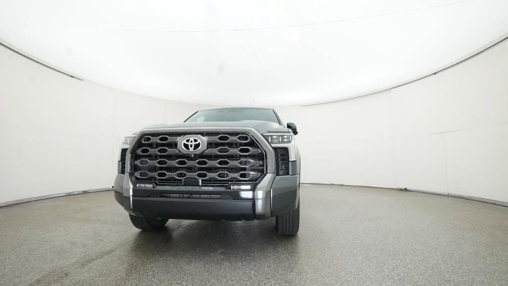 Thumbnail: 2025 Toyota Tundra - 13